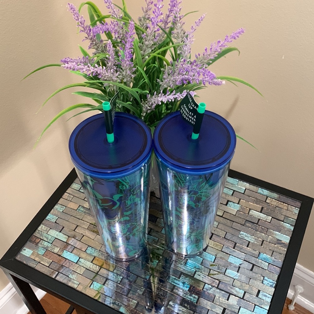 Starbucks Holiday 2022 Color Change Blue Glitter Rose Corsage Cold Cup Tumbler - Picture 4 of 16